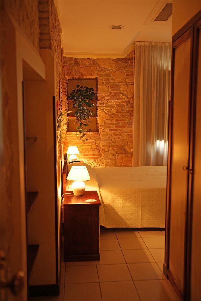 Arcobaleno Rooms Кальяри Экстерьер фото