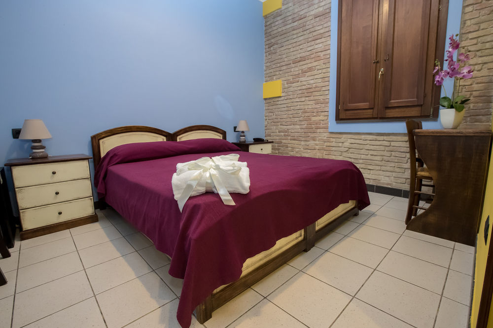 Arcobaleno Rooms Кальяри Экстерьер фото
