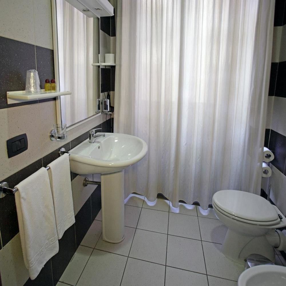 Arcobaleno Rooms Кальяри Экстерьер фото